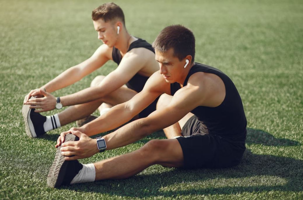 How Footballers Do Their Stretching Routines for Flexibility?